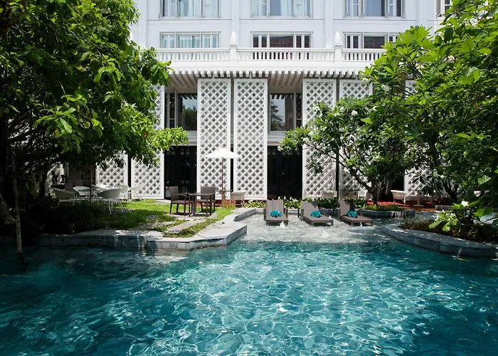 โรงแรมหัวช้างเฮอริเทจ (SHA Plus+)