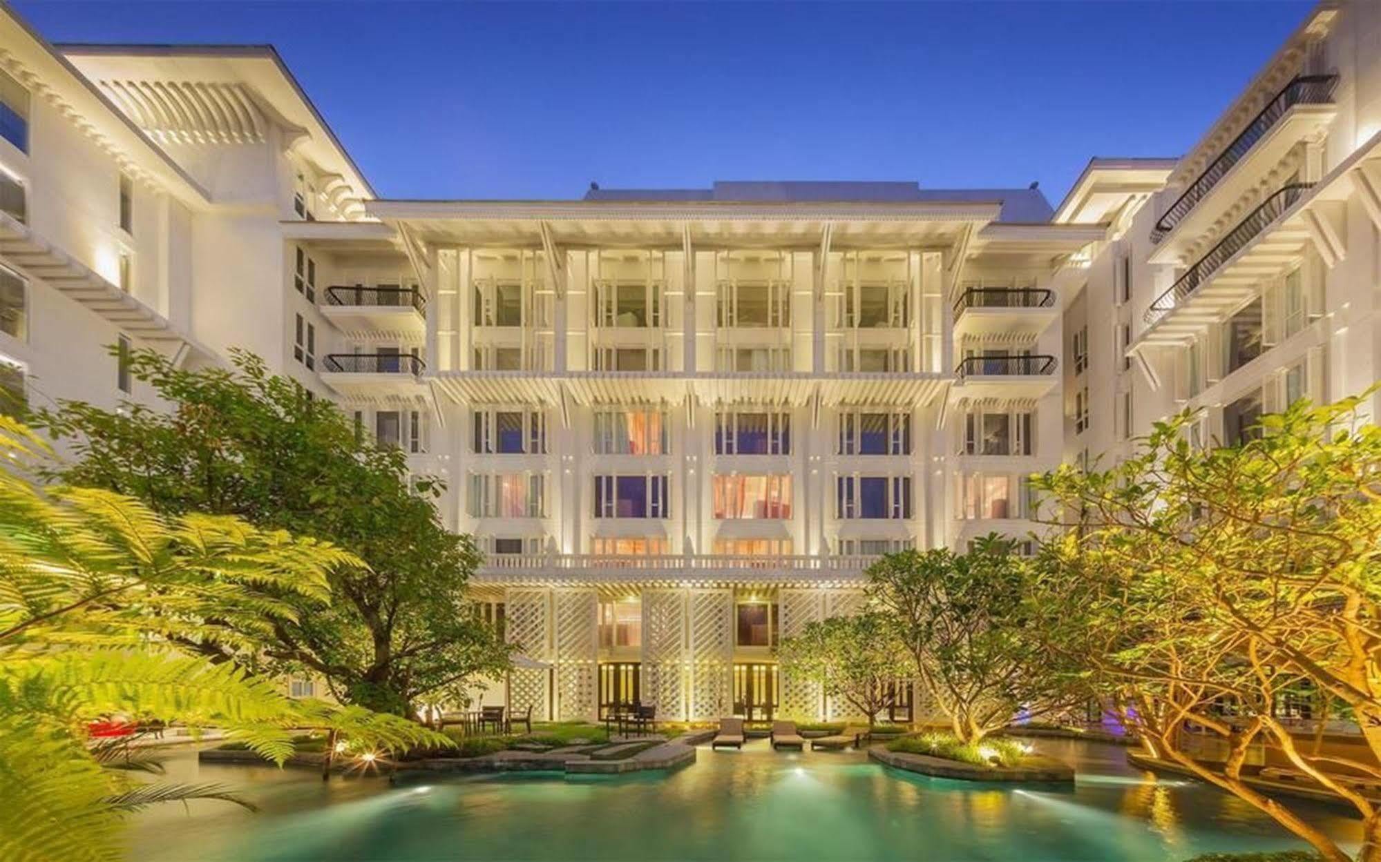 โรงแรมหัวช้างเฮอริเทจ 4*